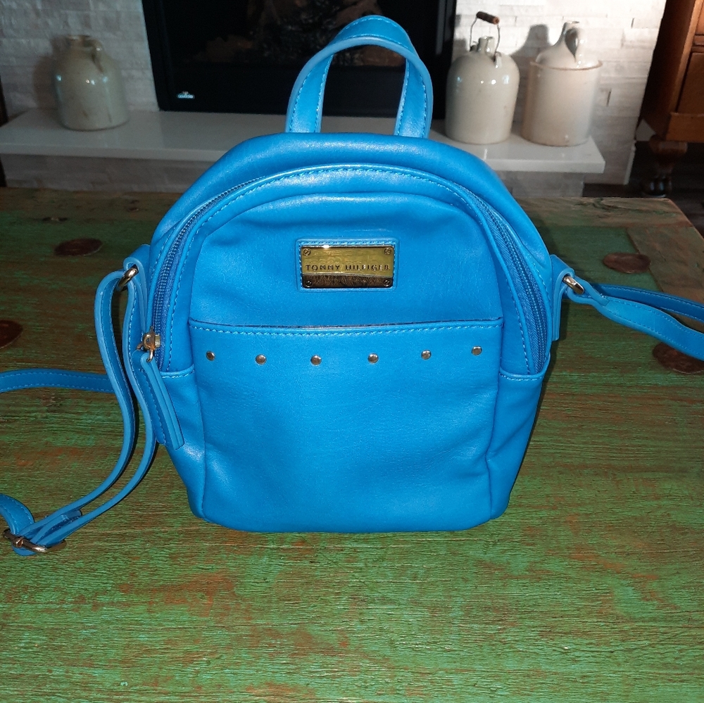 $ Tommy Hilfiger royal blue mini backpack purse excellent used condition - Picture 6 of 10